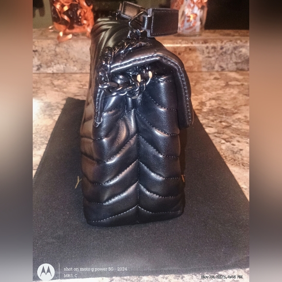 Saint Laurent Black Quilted Leather Bag Gorgeous Solid Triple Black Excellent - Picture 4 of 12